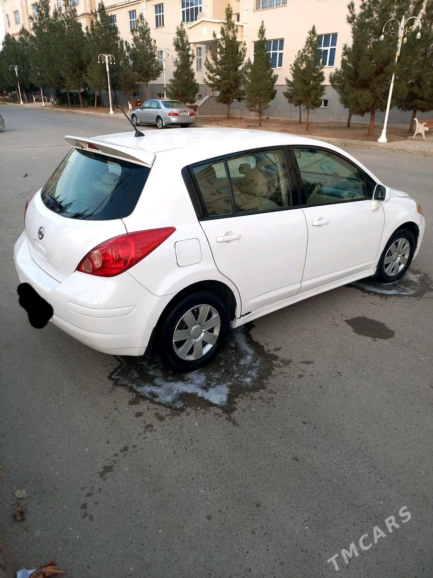 Nissan Versa 2009 - 110 000 TMT - Анев - img 3