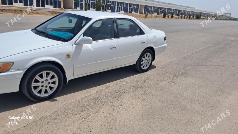 Toyota Camry 1999 - 115 000 TMT - Байрамали - img 8