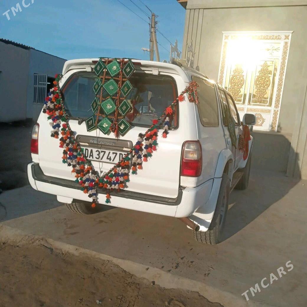 Toyota 4Runner 1997 - 120 000 TMT - Türkmenbaşy etr. - img 6