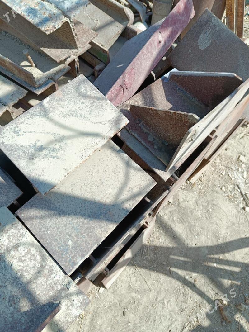 поставка железная - Бахарден - img 1