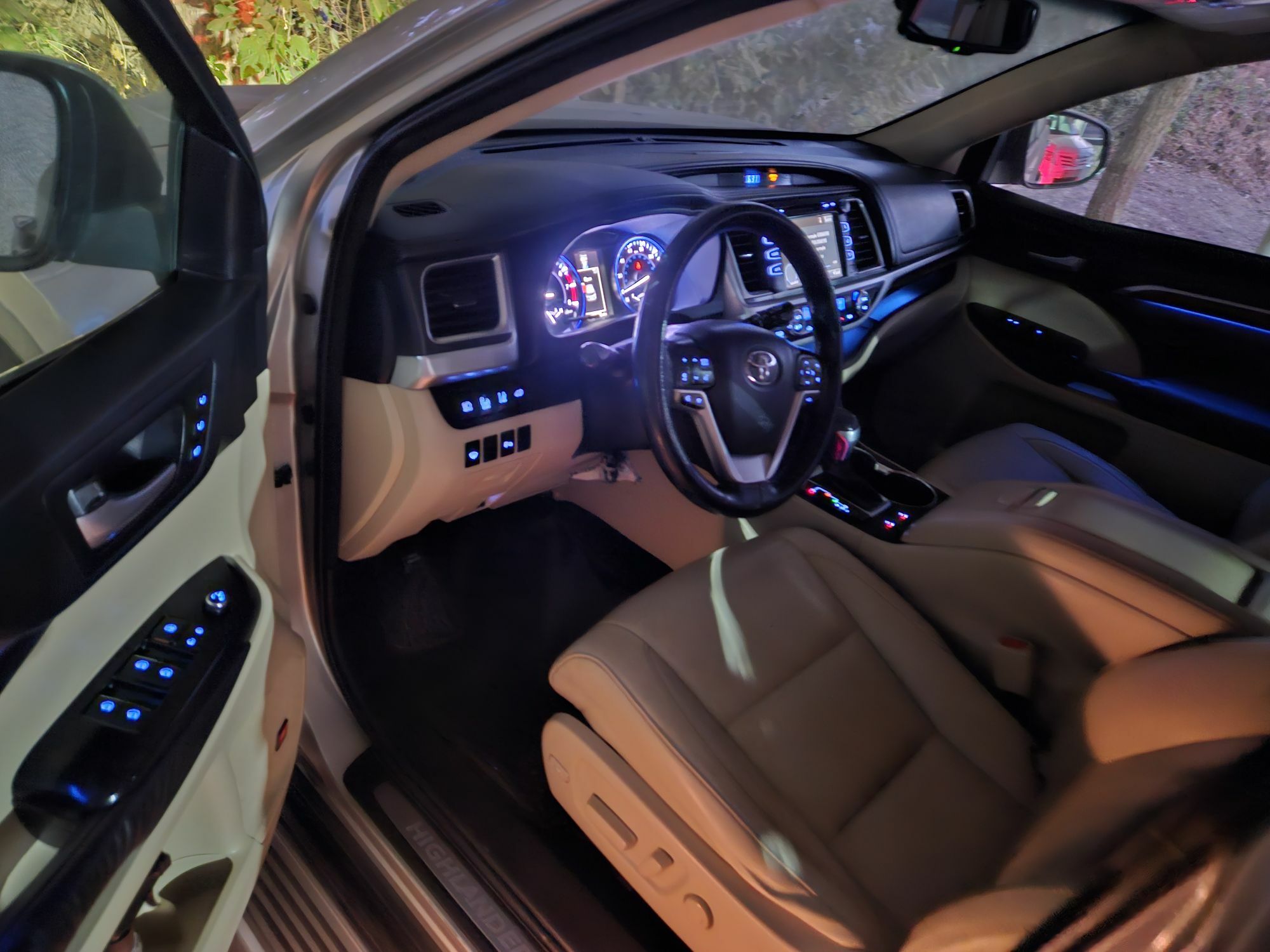 Toyota Highlander 2016 - 420 000 TMT - Байрамали - img 8