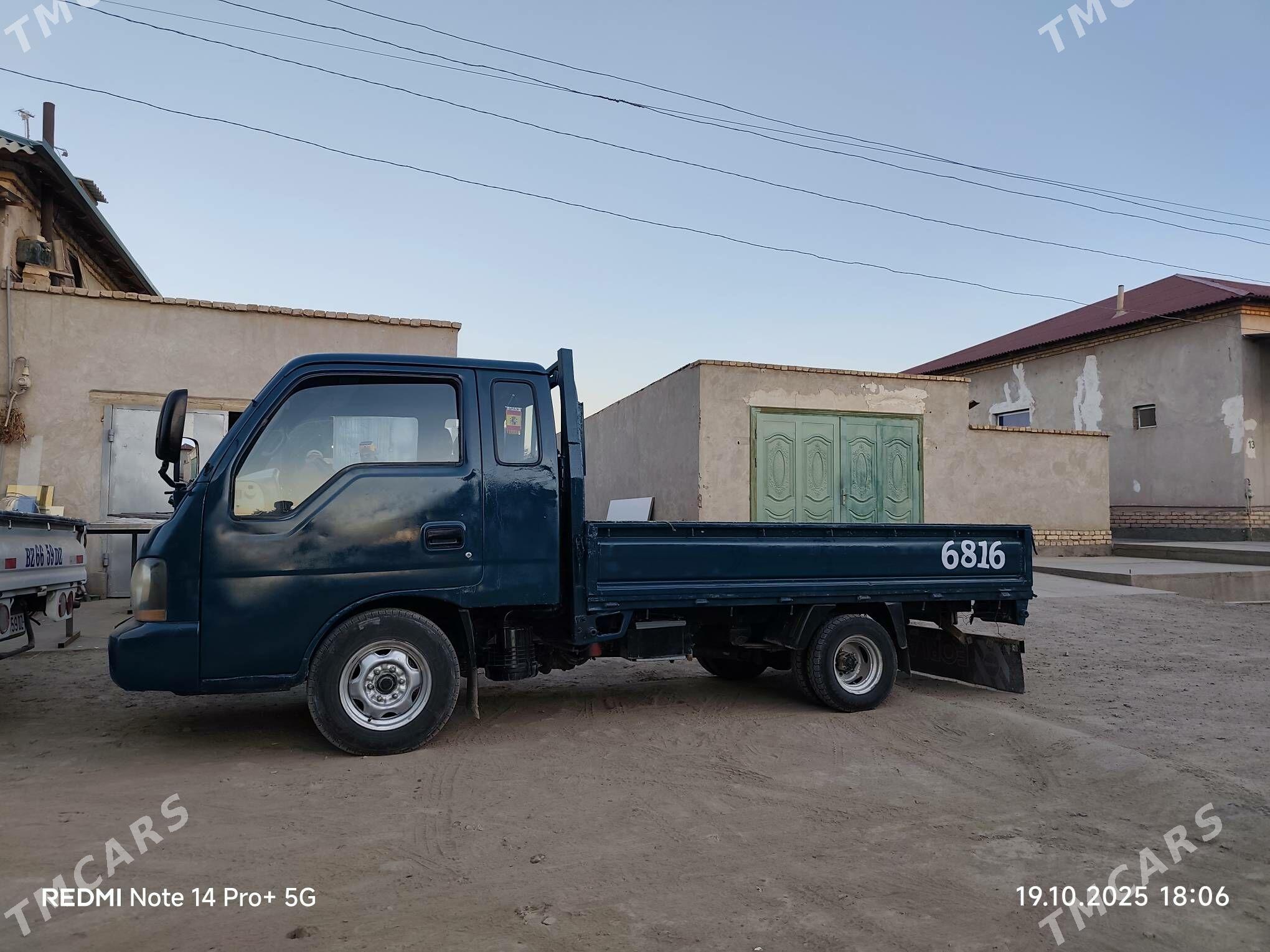 Kia Bongo 2003 - 80 000 TMT - Şabat etr. - img 4