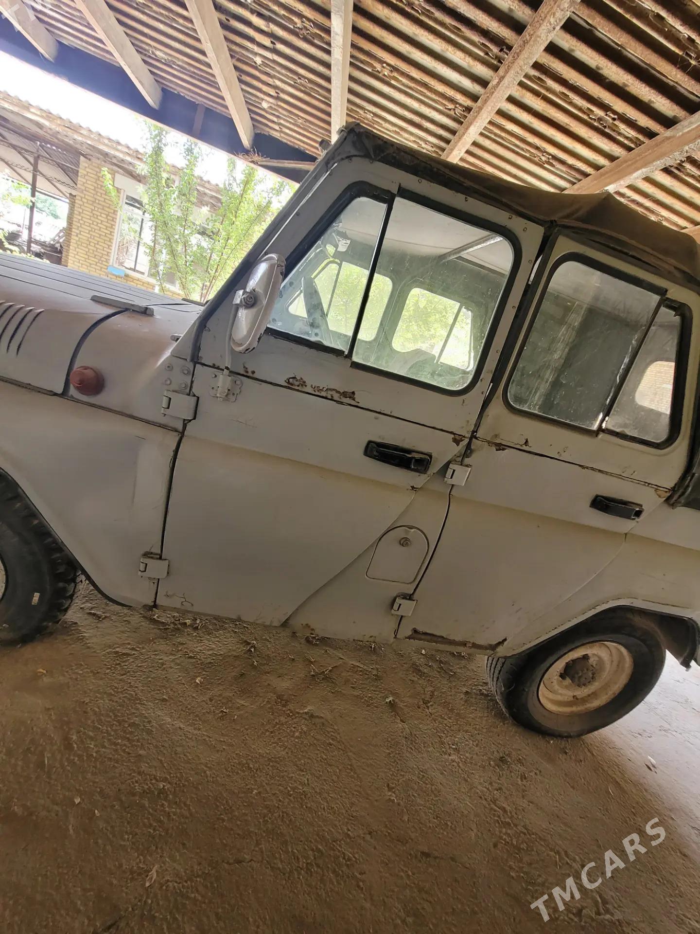 UAZ 2206 2001 - 17 000 TMT - Мары - img 1