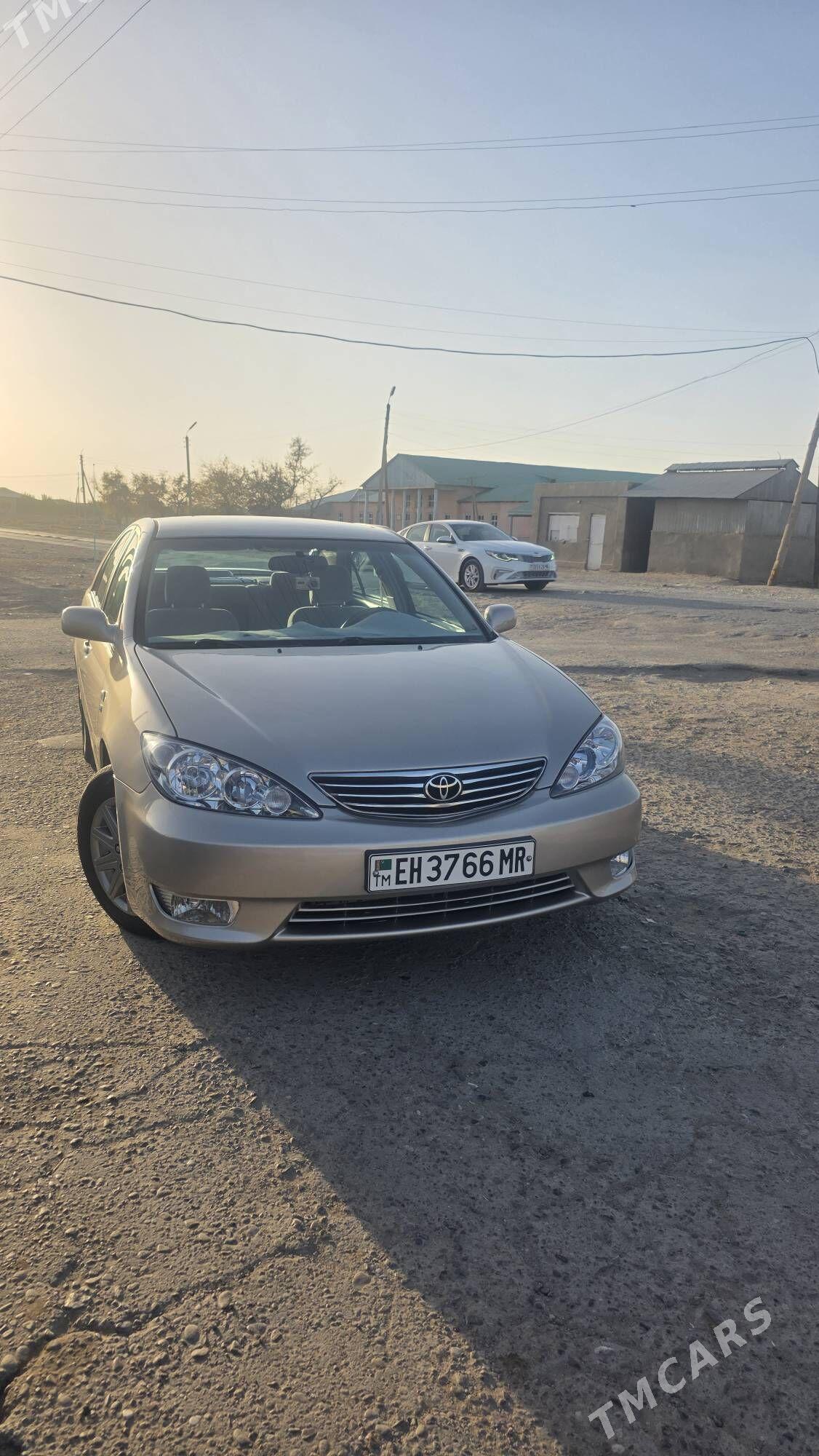 Toyota Camry 2004 - 195 000 TMT - Мары - img 4