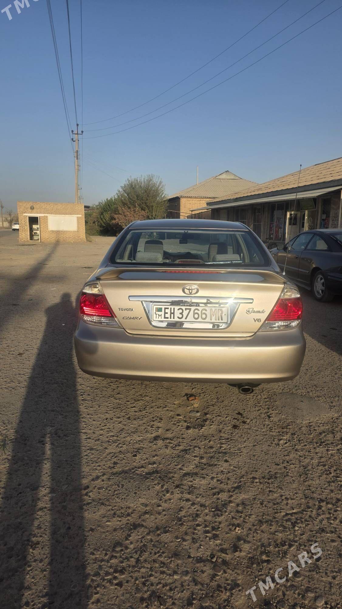 Toyota Camry 2004 - 195 000 TMT - Мары - img 3