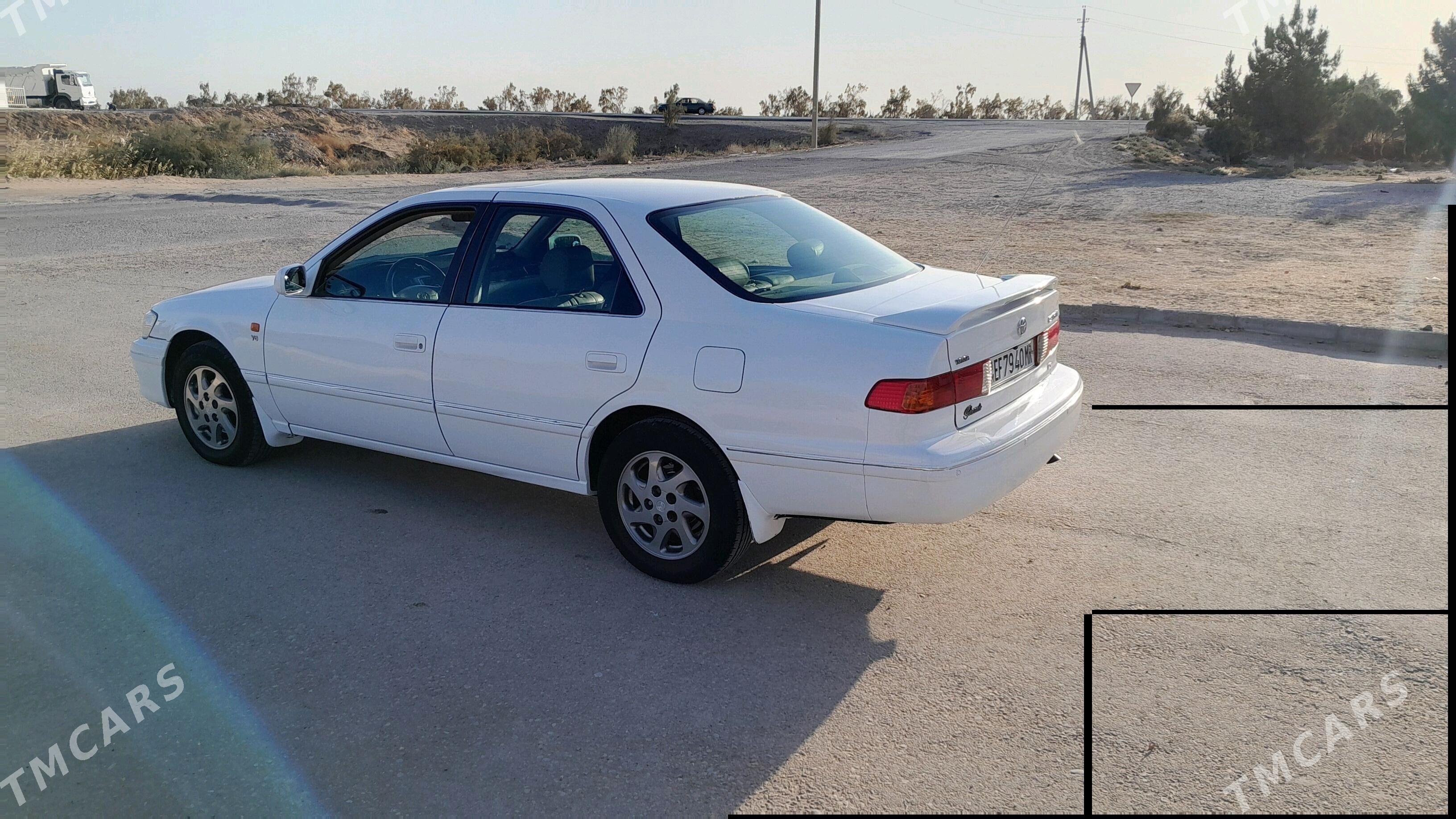 Toyota Camry 1998 - 158 000 TMT - Ёлётен - img 6