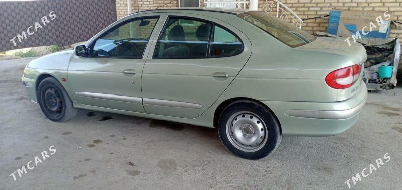 Renault Megane 2 2002 - 33 000 TMT - Мары - img 1