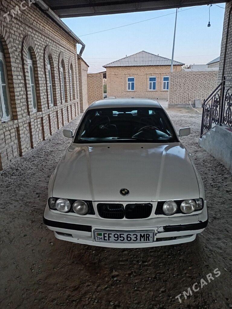 BMW E34 1995 - 60 000 TMT - Мары - img 1