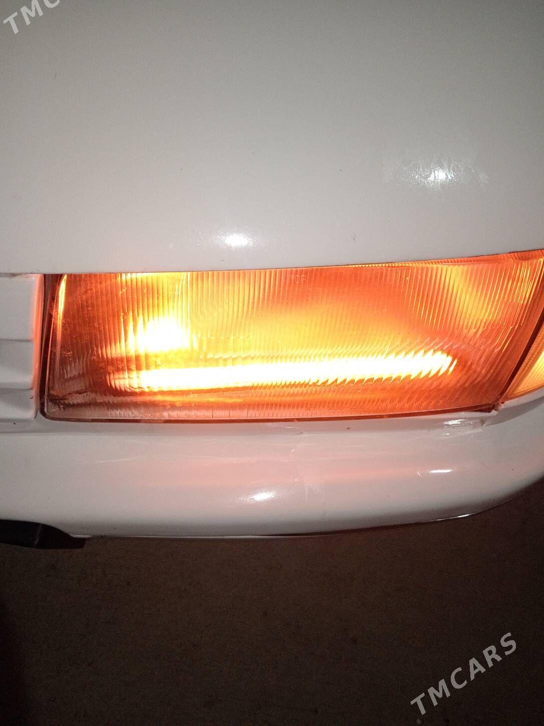 Opel Vectra 1989 - 38 000 TMT - Туркменбаши - img 3