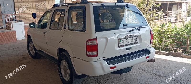 Nissan Pathfinder 2000 - 120 000 TMT - Мары - img 3