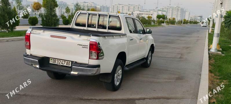 Toyota Hilux 2020 - 500 000 TMT - Ашхабад - img 4