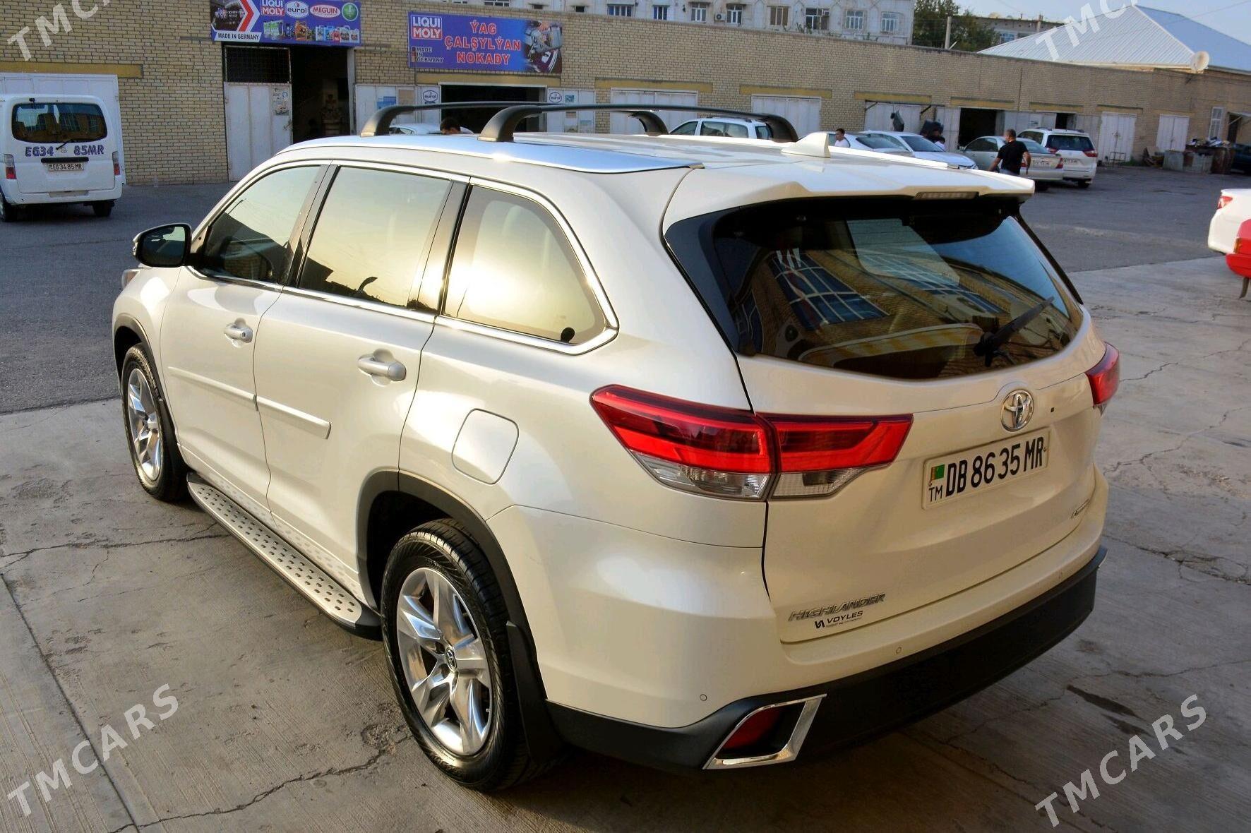 Toyota Highlander 2018 - 520 000 TMT - Мары - img 3