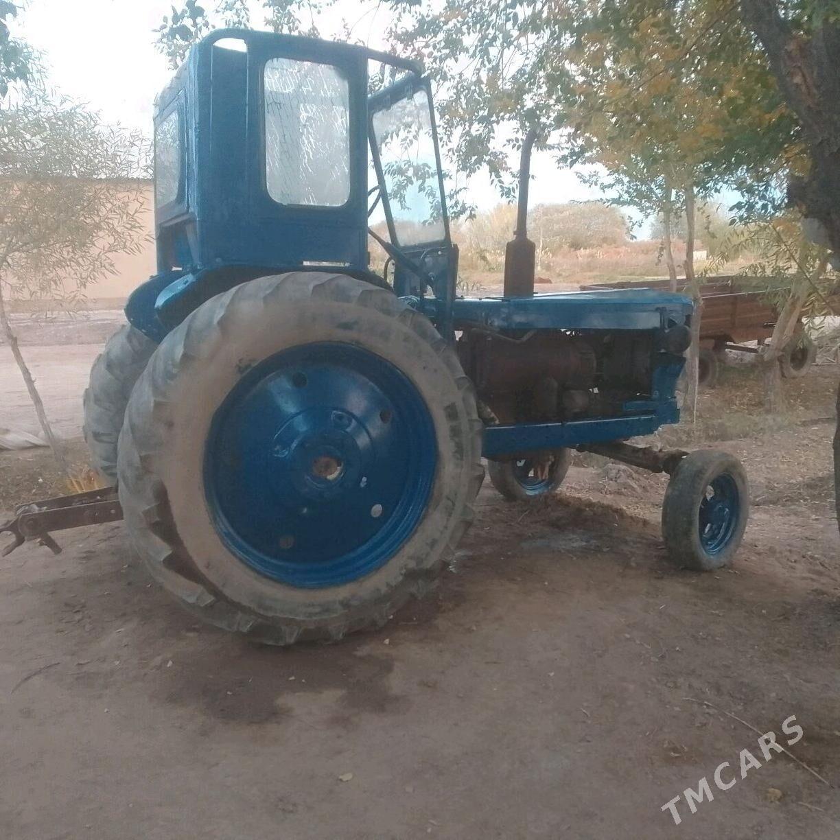 MTZ T-28 1981 - 30 000 TMT - етр. Туркменбаши - img 3