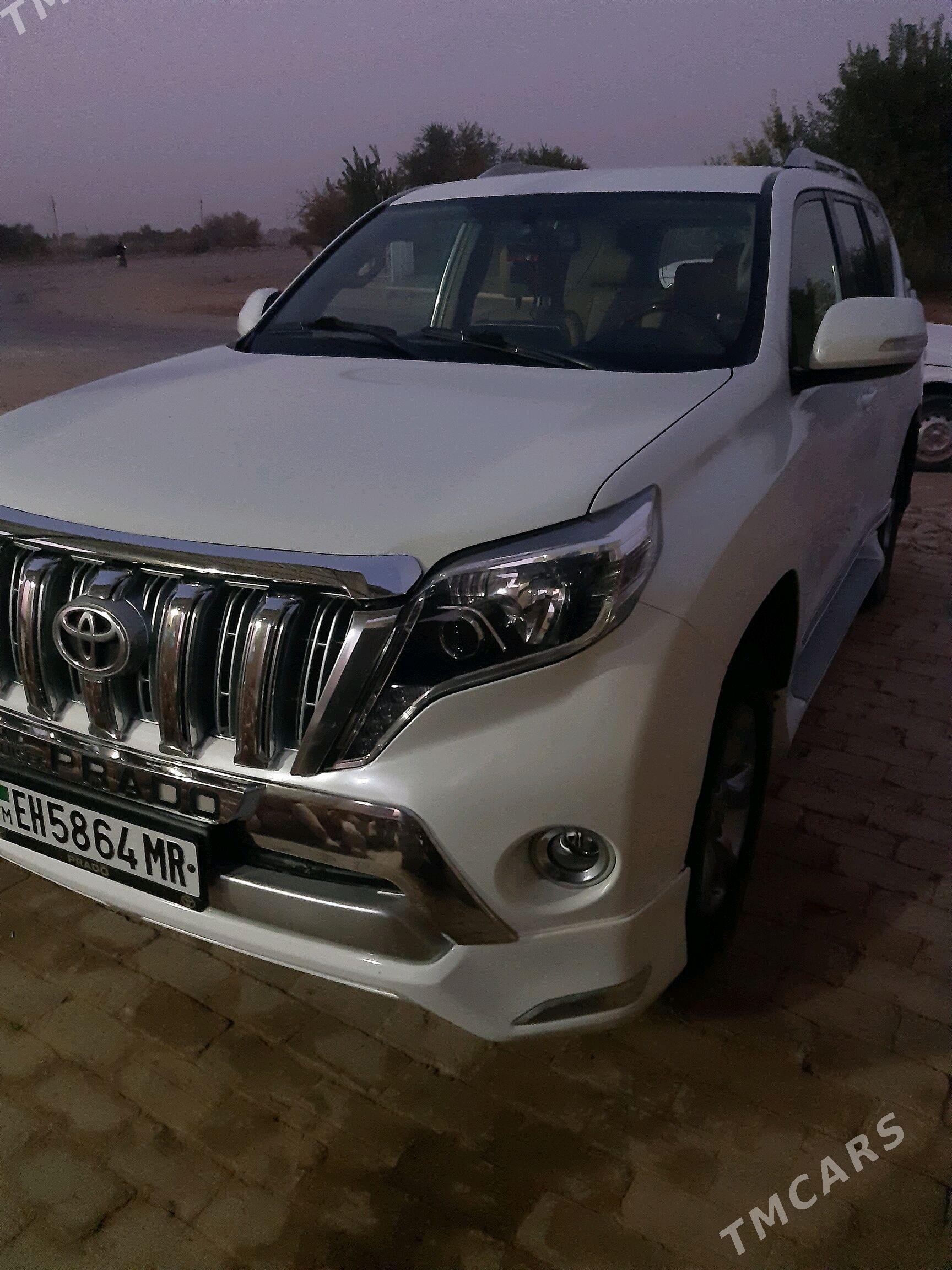 Toyota Land Cruiser Prado 2012 - 560 000 TMT - Garagum etraby - img 6
