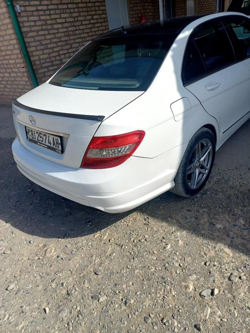 Mercedes-Benz C-Class 2010 - 170 000 TMT - Kaka - img 5