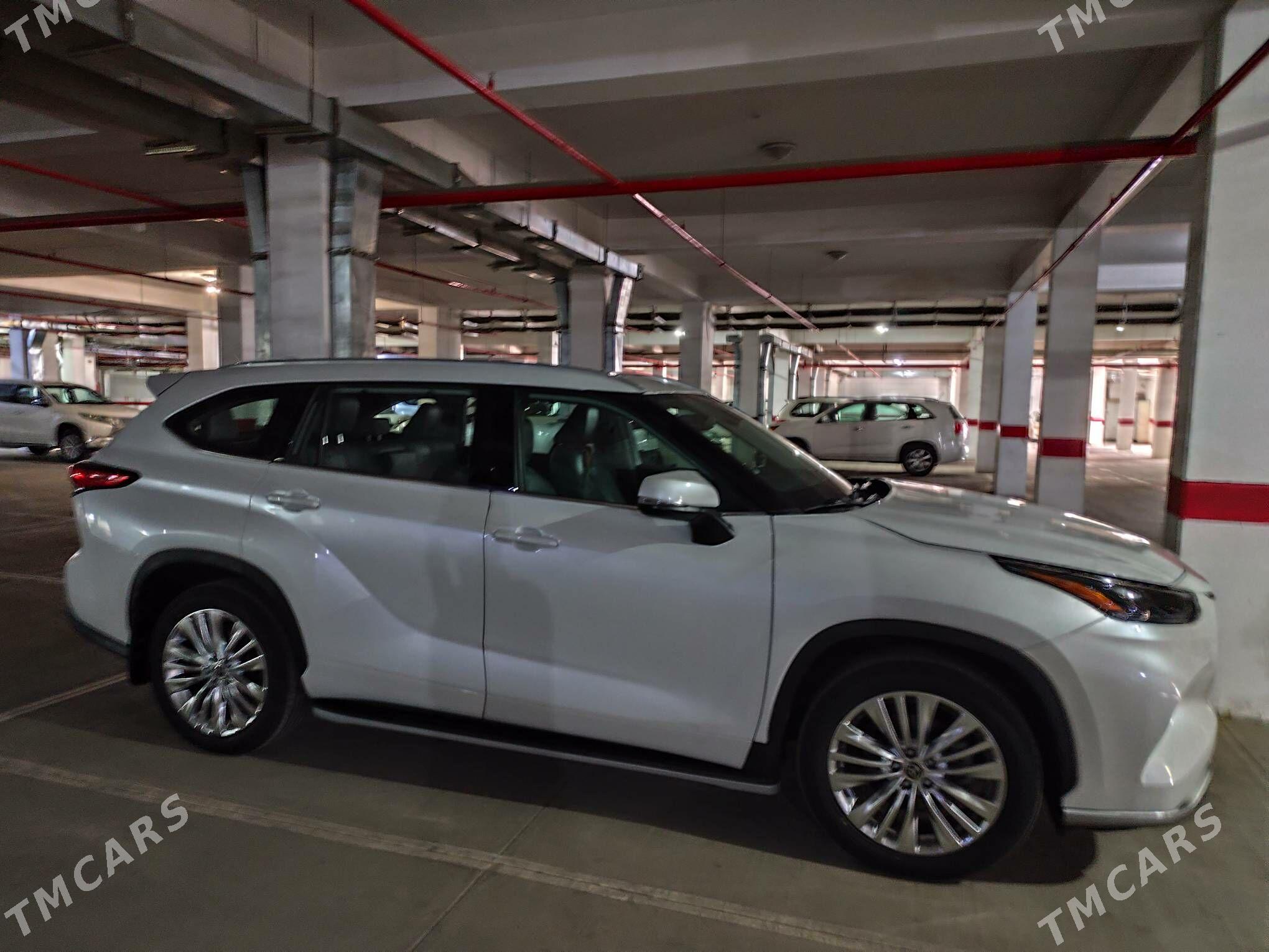 Toyota Highlander 2022 - 630 000 TMT - Ашхабад - img 8