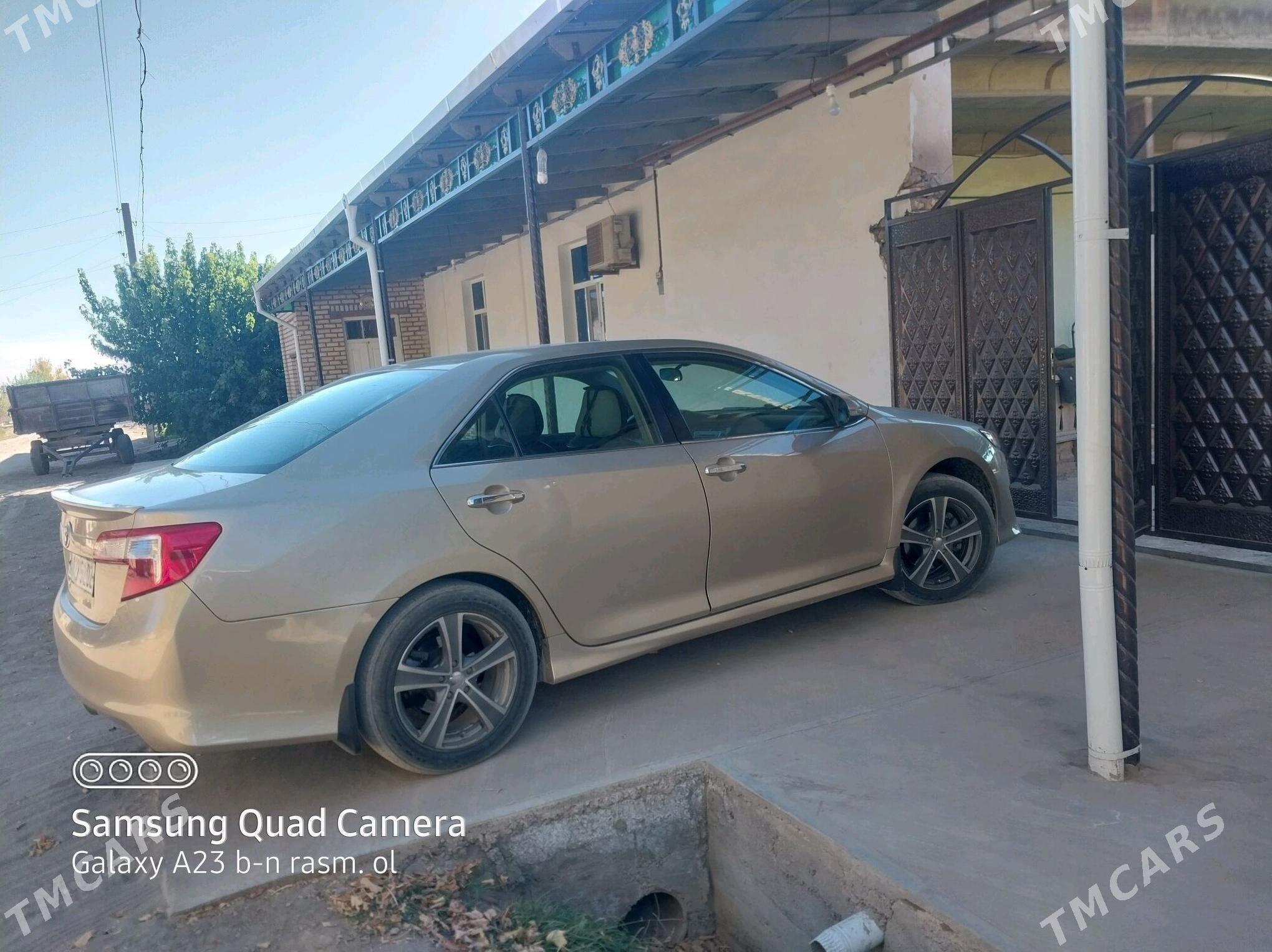 Toyota Camry 2012 - 240 000 TMT - Şabat etr. - img 4