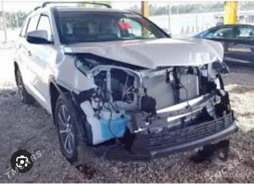 Toyota Highlander 2018 - 480 000 TMT - Гаудан "В" - img 6