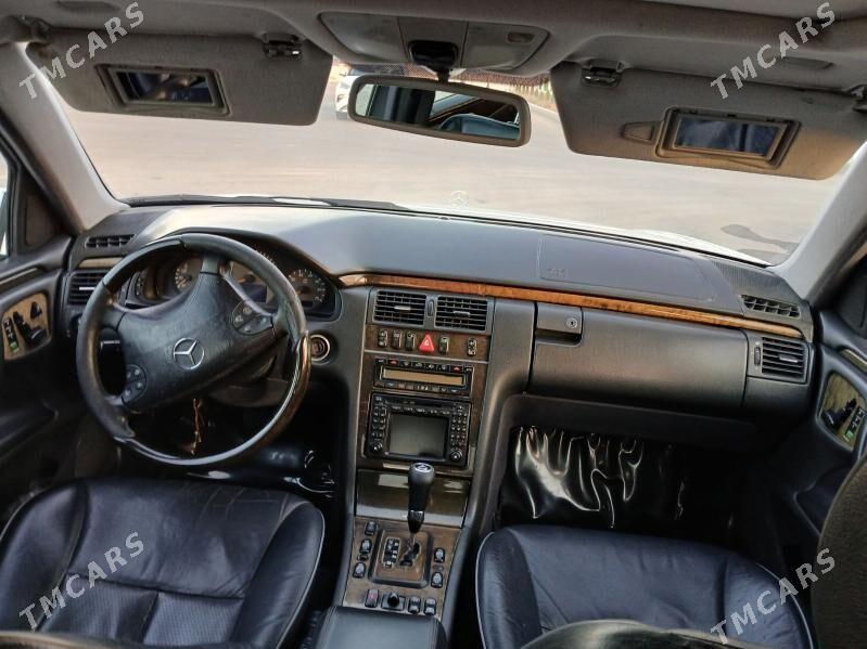Mercedes-Benz E430 2002 - 120 000 TMT - Тязе заман - img 8