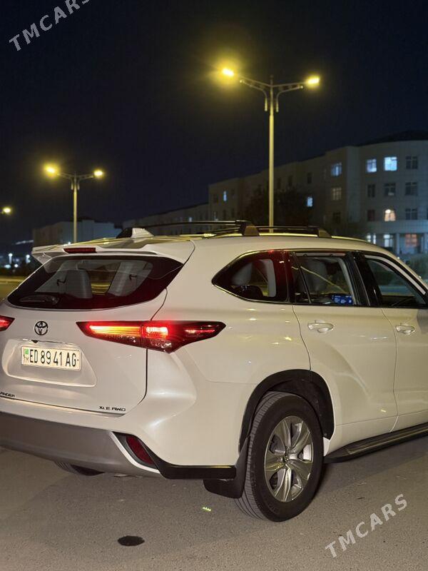 Toyota Highlander 2021 - 610 000 TMT - Ашхабад - img 1