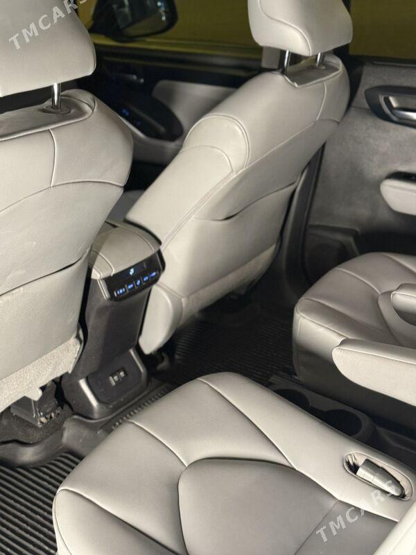 Toyota Highlander 2021 - 610 000 TMT - Ашхабад - img 6