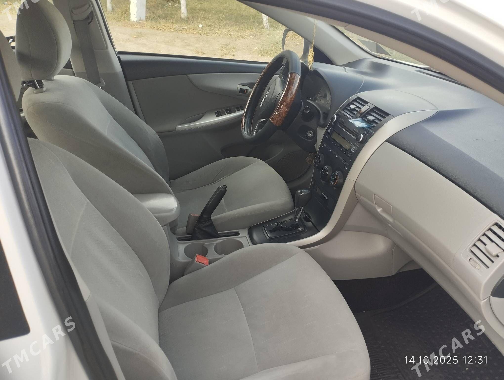 Toyota Corolla 2011 - 173 000 TMT - Гурбансолтан Едже - img 2
