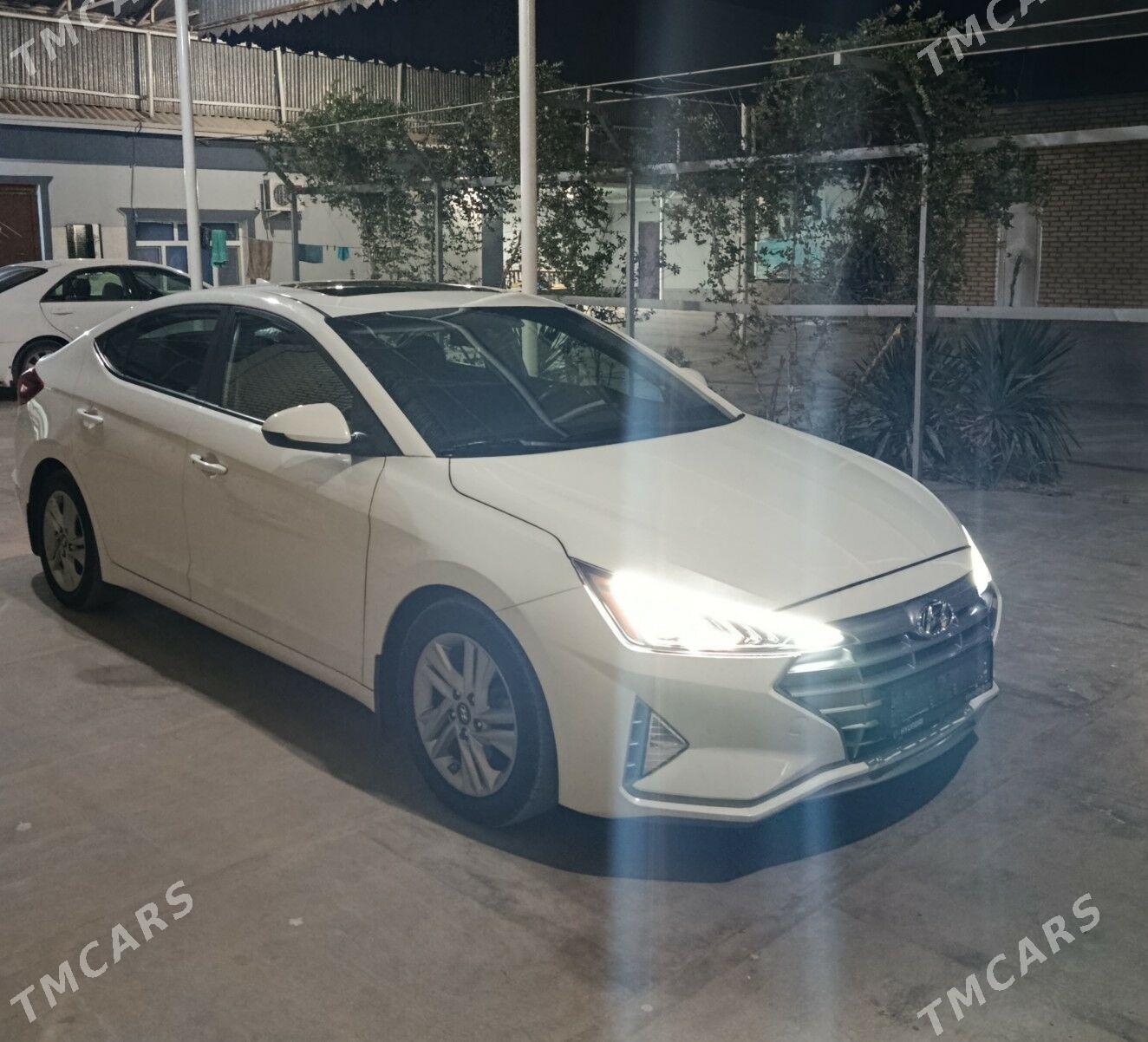 Hyundai Elantra 2020 - 250 000 TMT - Мары - img 4