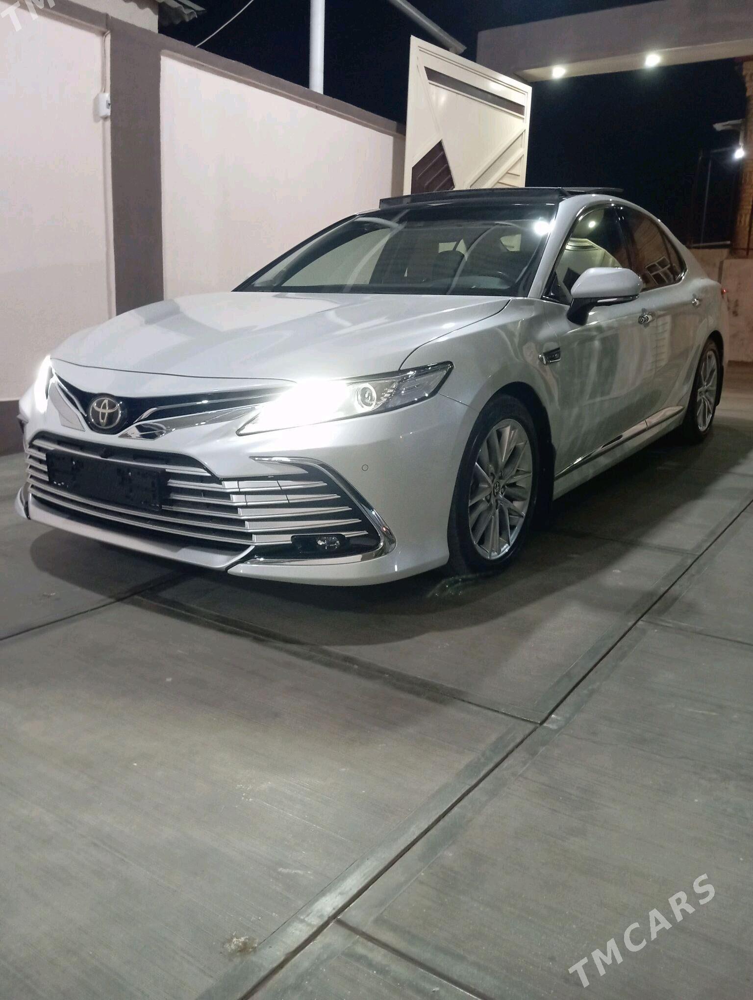 Toyota Camry 2021 - 570 000 TMT - Гарадамак Шор - img 5