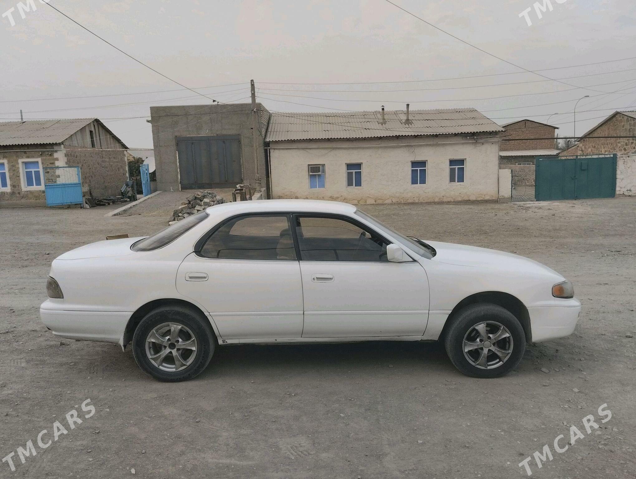 Toyota Vista 1993 - 25 000 TMT - Берекет - img 3