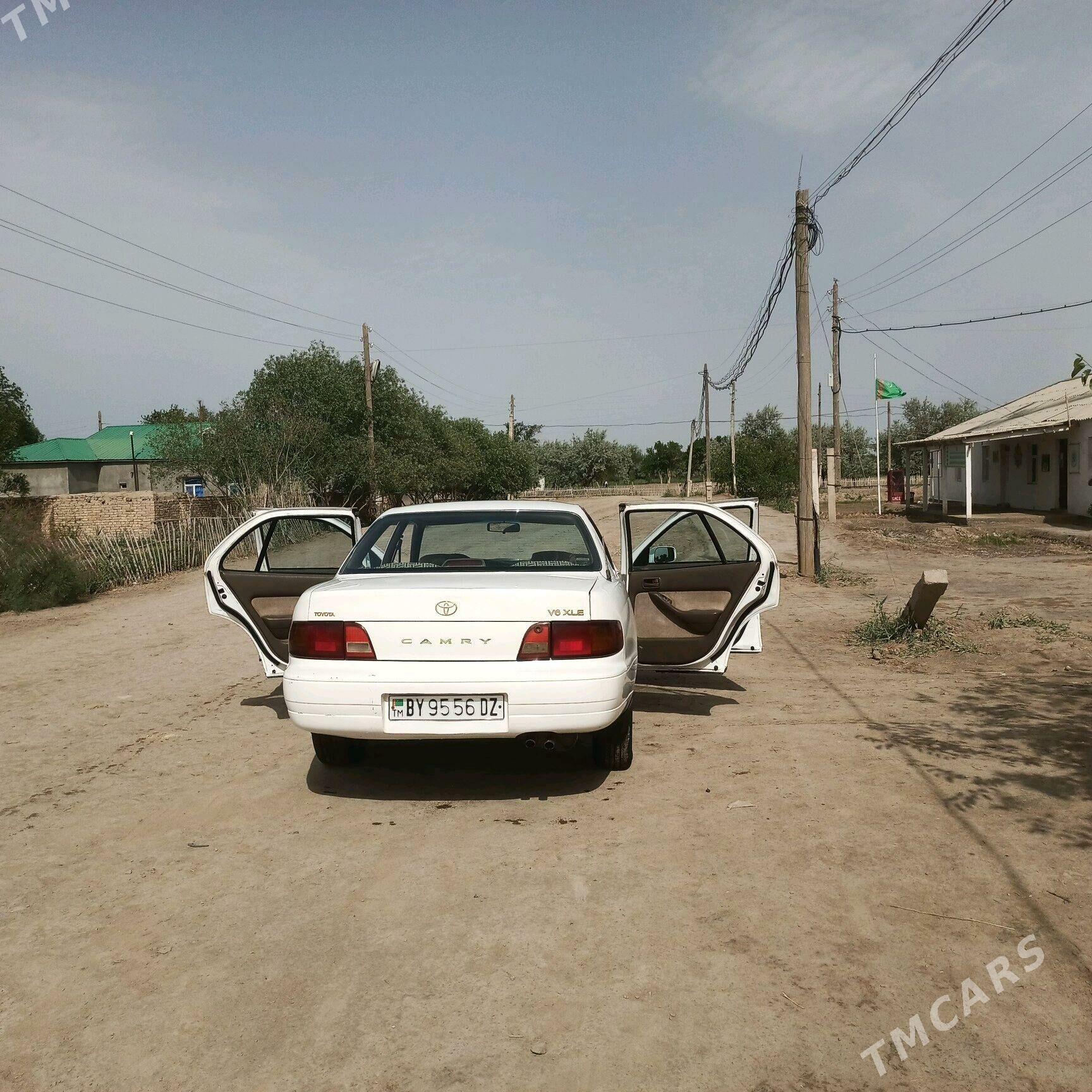 Toyota Camry 1994 - 85 000 TMT - Türkmenbaşy etr. - img 4