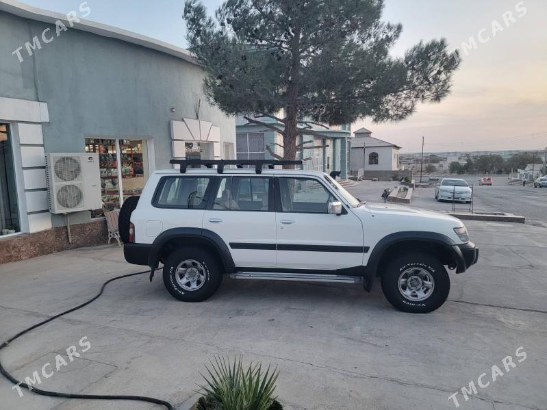 Nissan Patrol 2002 - 240 000 TMT - Балканабат - img 4