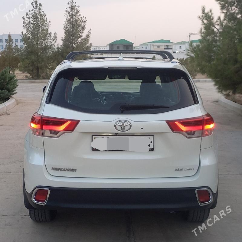 Toyota Highlander 2018 - 415 000 TMT - Balkanabat - img 2