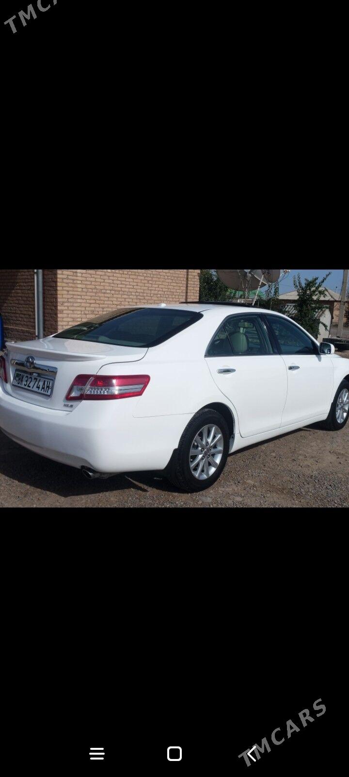 Toyota Camry 2011 - 200 000 TMT - Бабадайхан - img 2