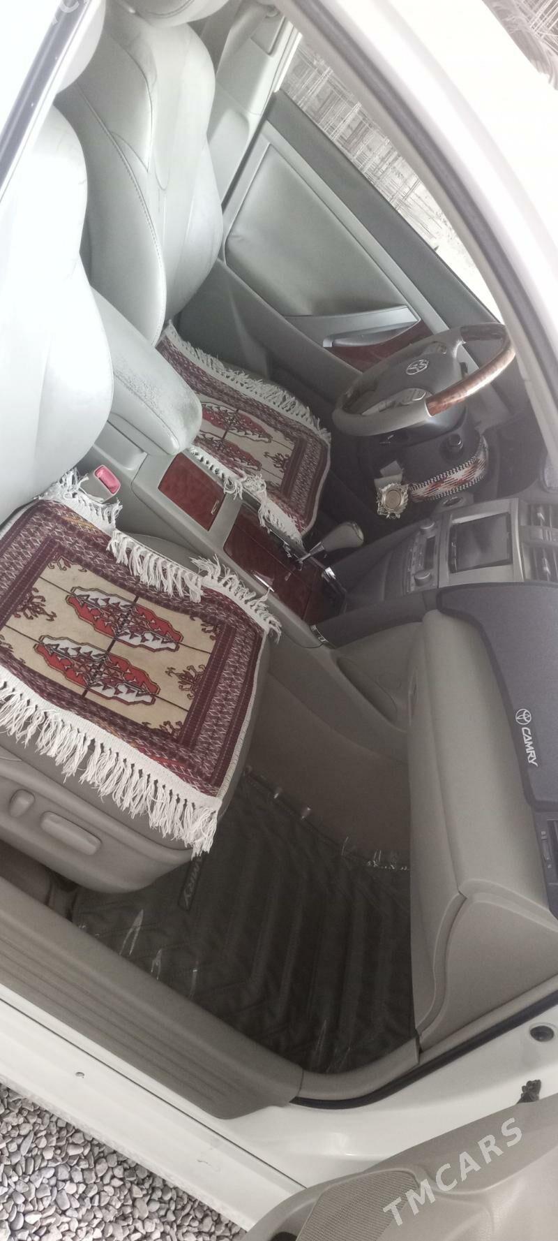 Toyota Camry 2011 - 200 000 TMT - Бабадайхан - img 8