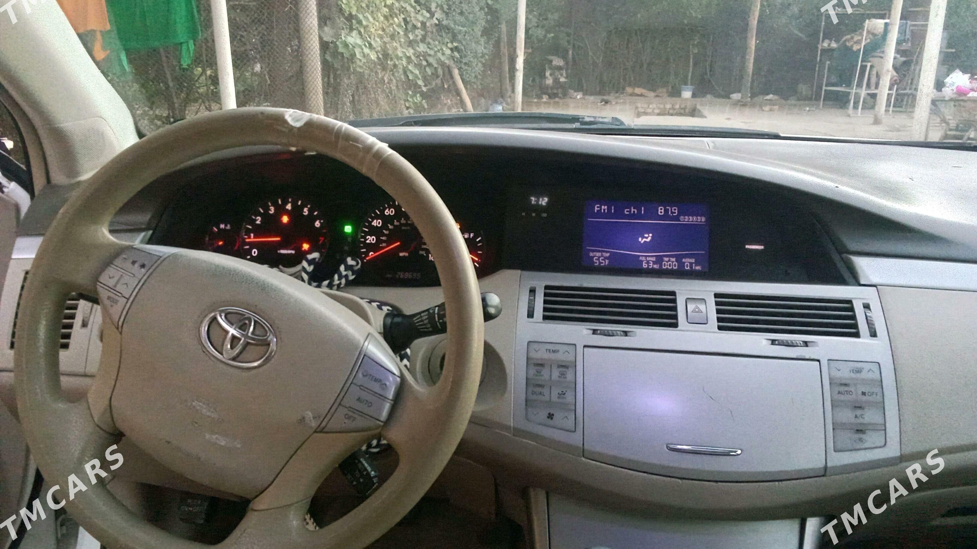 Toyota Avalon 2006 - 190 000 TMT - Бекреве - img 4