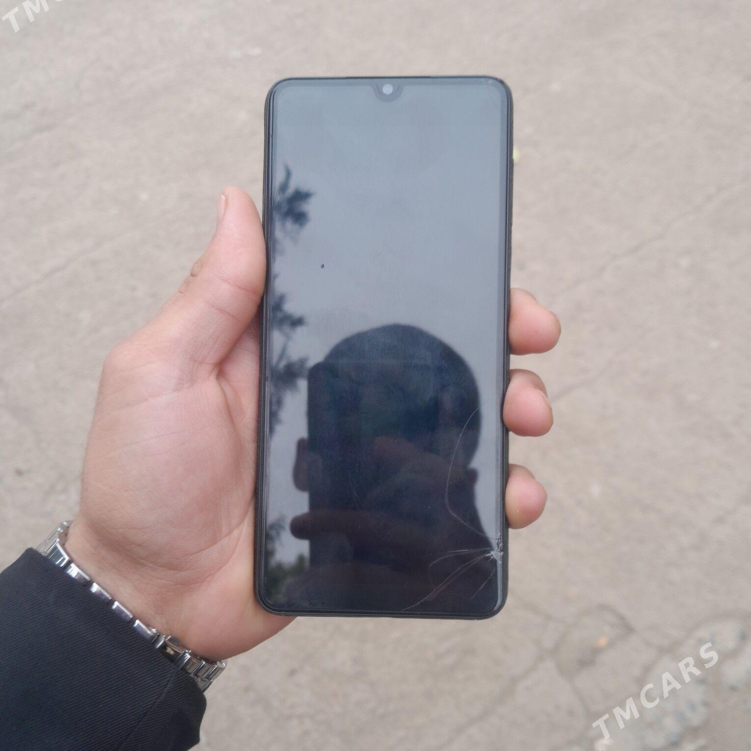 A22 - Gurbansoltan Eje - img 2