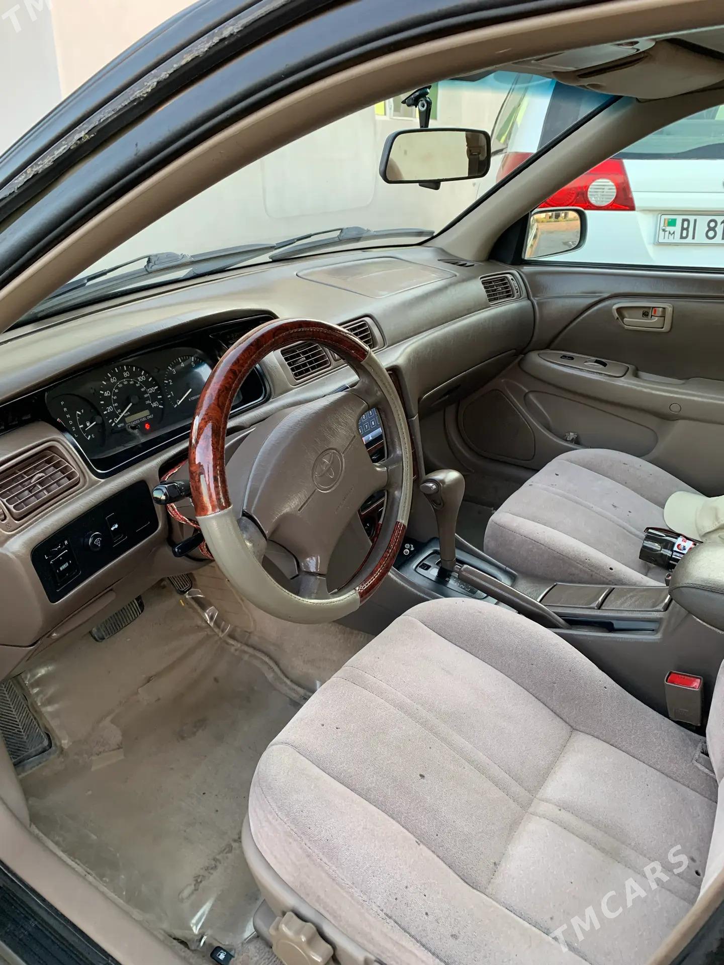 Toyota Camry 1998 - 140 000 TMT - Köneürgenç - img 5