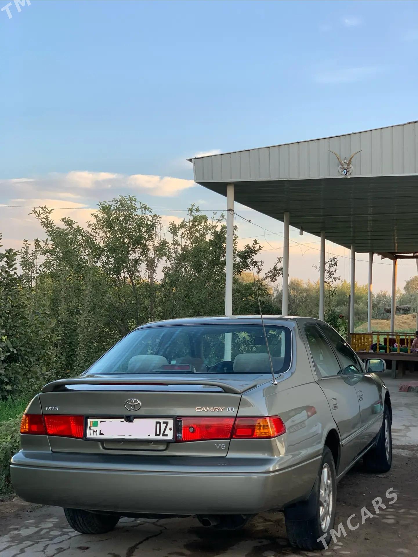 Toyota Camry 1998 - 140 000 TMT - Köneürgenç - img 4