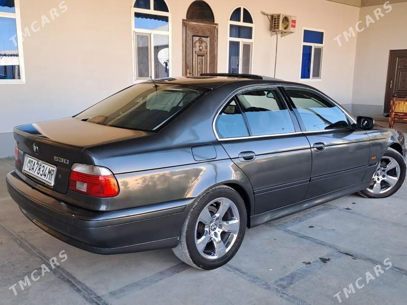 BMW E39 2001 - 105 000 TMT - Мары - img 1