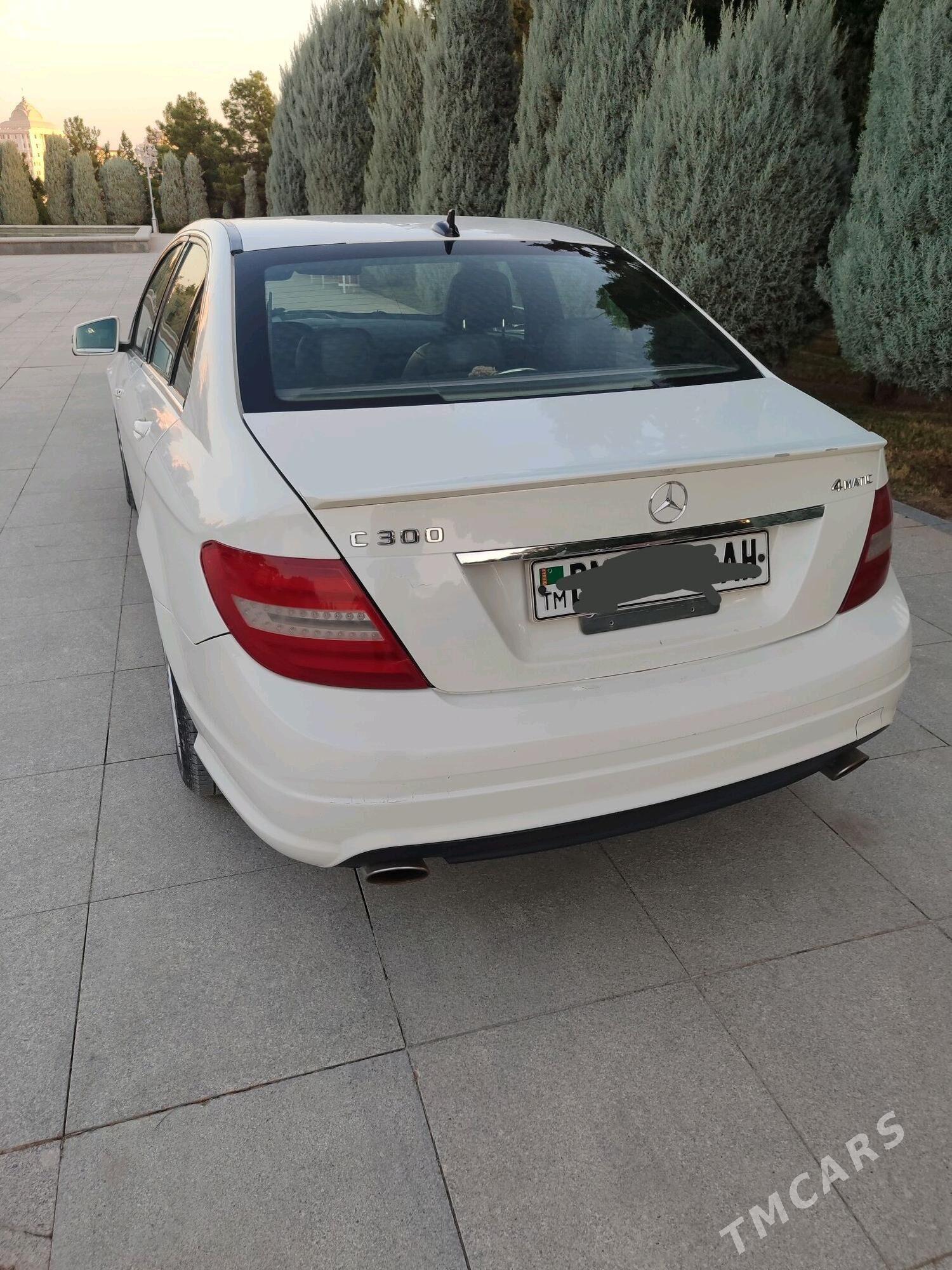 Mercedes-Benz C300 2010 - 180 000 TMT - Ак-Бугдайский этрап - img 2