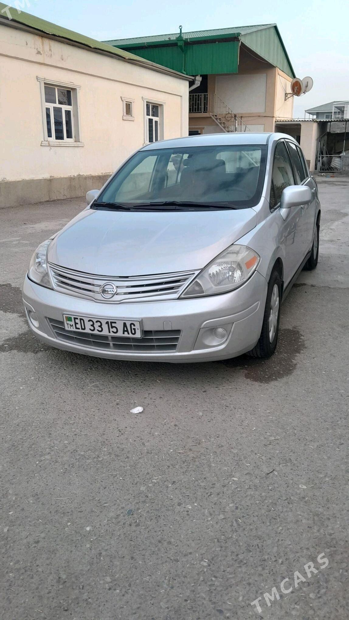 Nissan Versa 2010 - 135 000 TMT - Garadamak - img 2