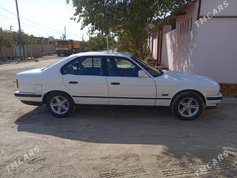 BMW 520 1990 - 33 000 TMT - Саят - img 5