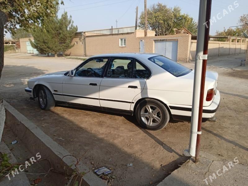 BMW 520 1990 - 33 000 TMT - Саят - img 6