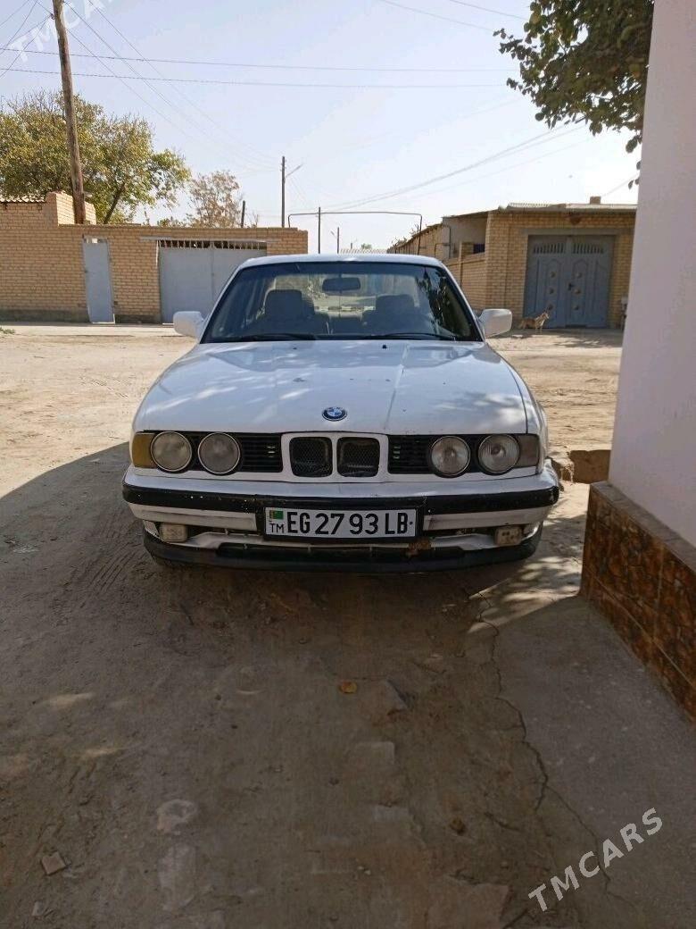 BMW 520 1990 - 33 000 TMT - Саят - img 2