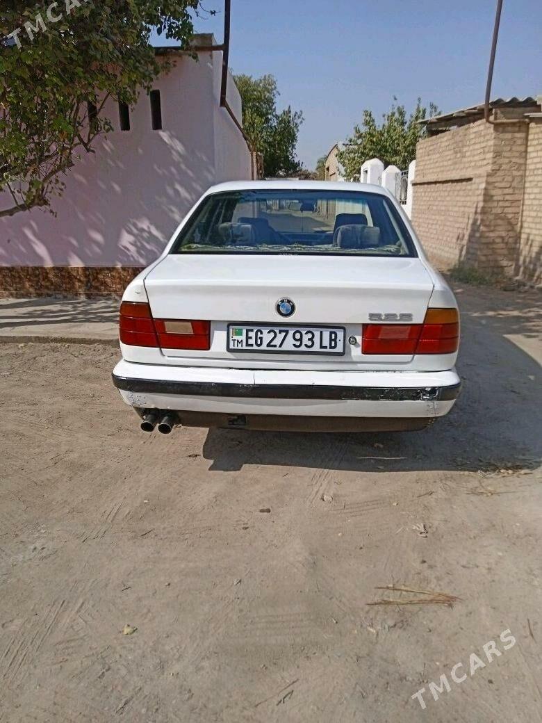BMW 520 1990 - 33 000 TMT - Саят - img 4