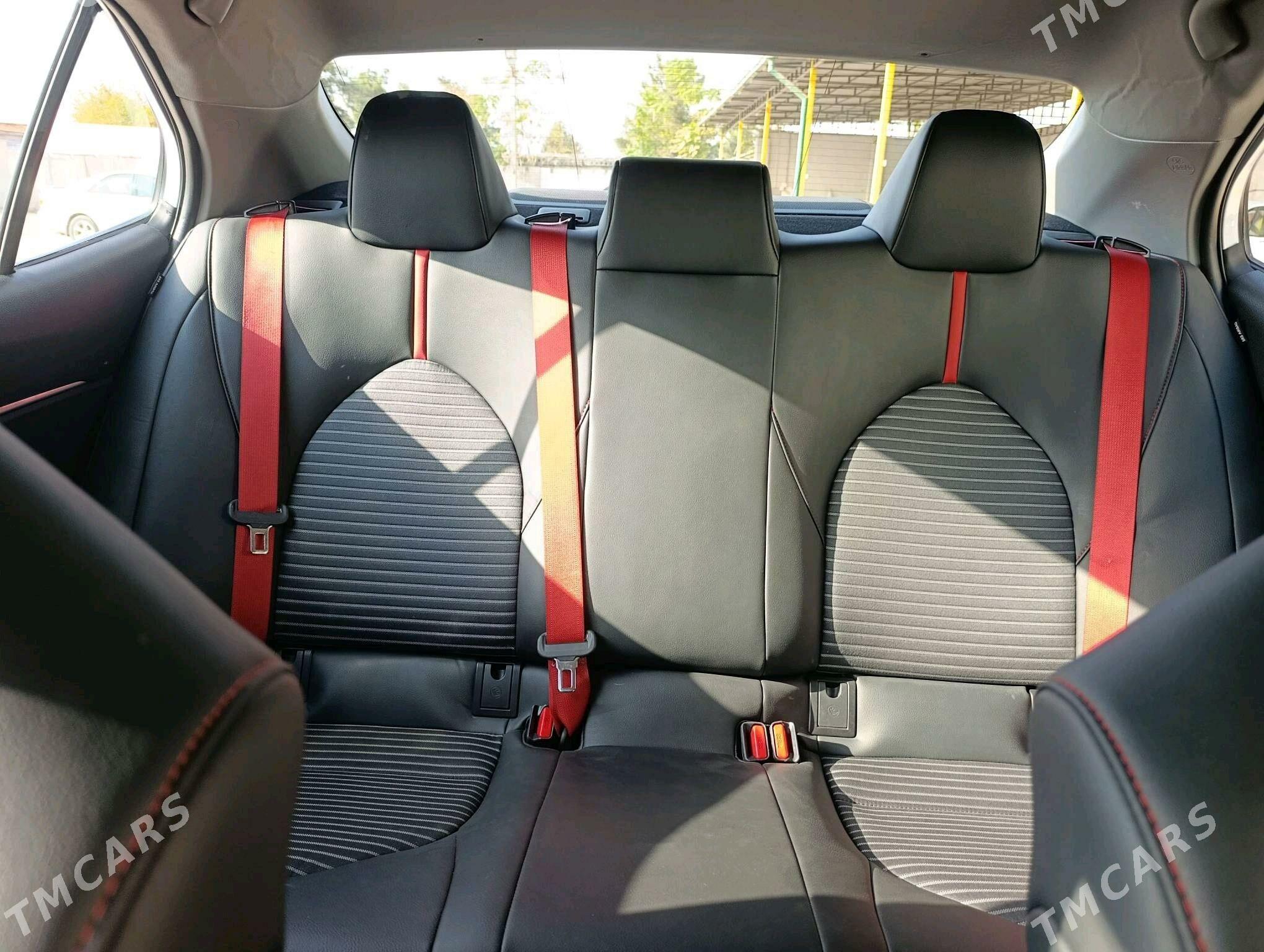Toyota Camry 2022 - 380 000 TMT - Теджен - img 5