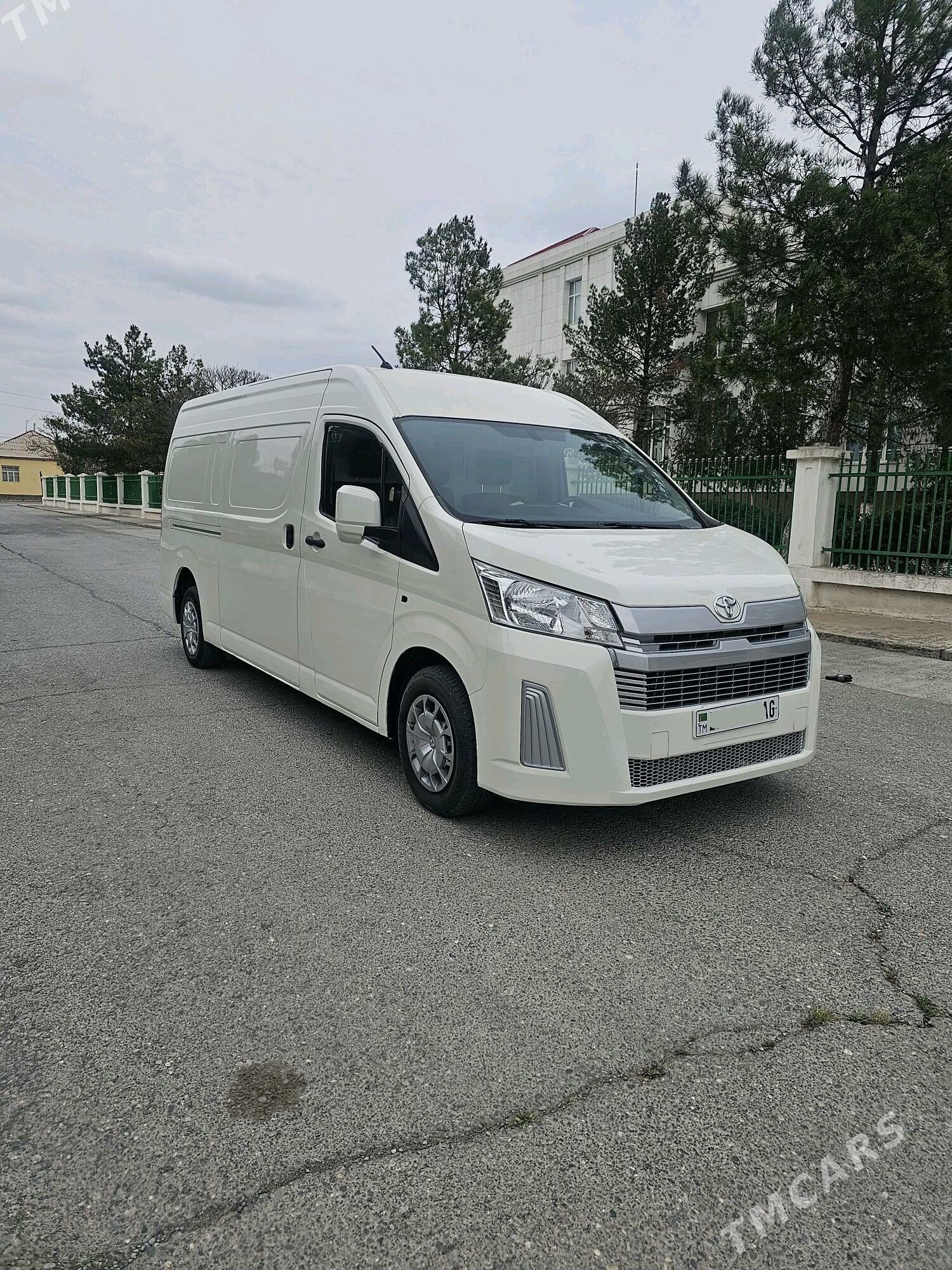 Toyota Hiace 2020 - 470 000 TMT - Ашхабад - img 3