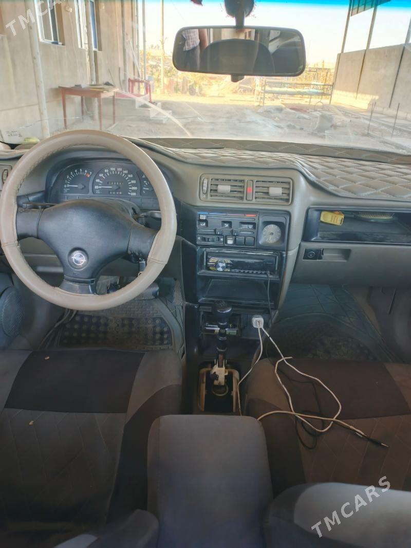Opel Vectra 1990 - 32 000 TMT - Мургап - img 7