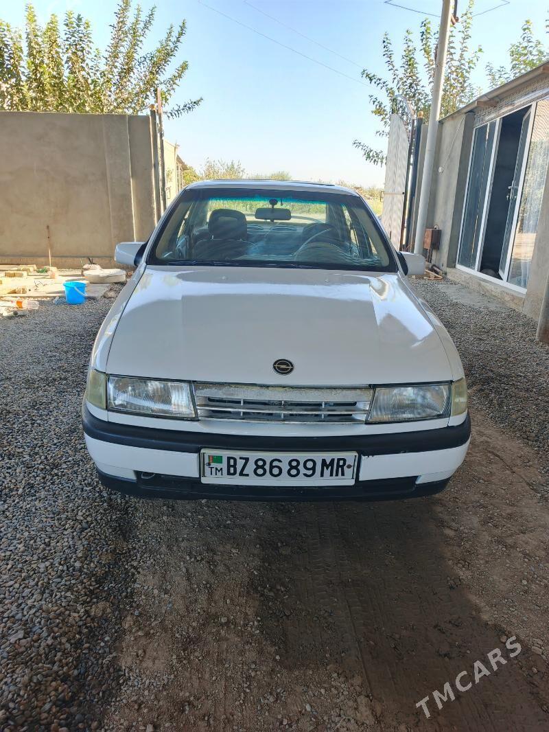 Opel Vectra 1990 - 32 000 TMT - Мургап - img 1