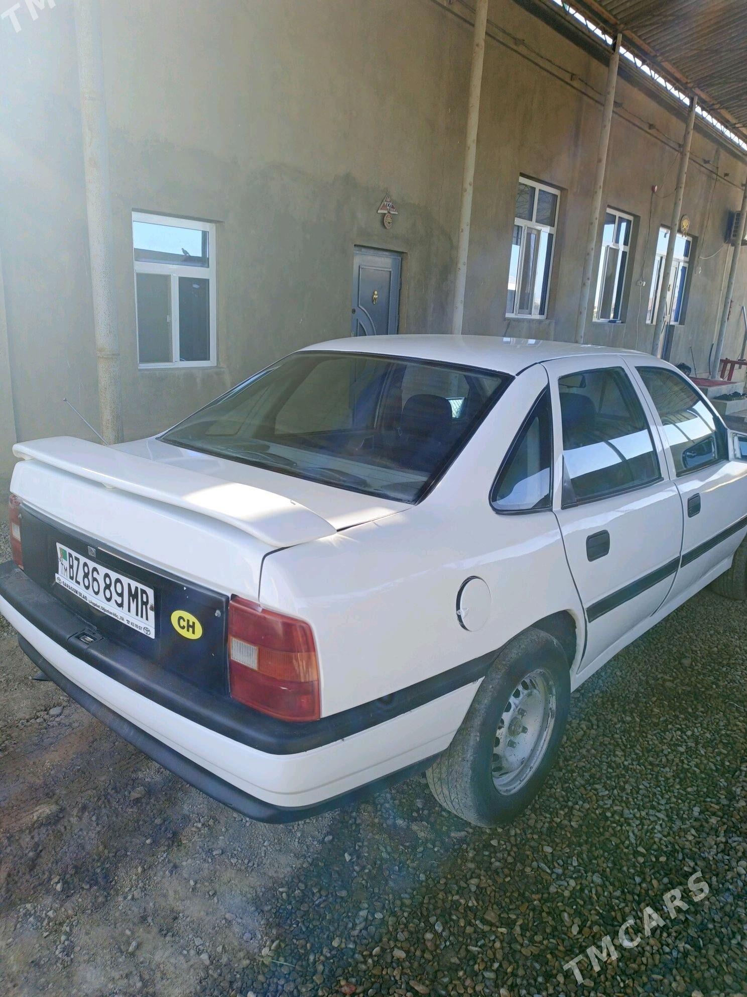 Opel Vectra 1990 - 32 000 TMT - Мургап - img 5